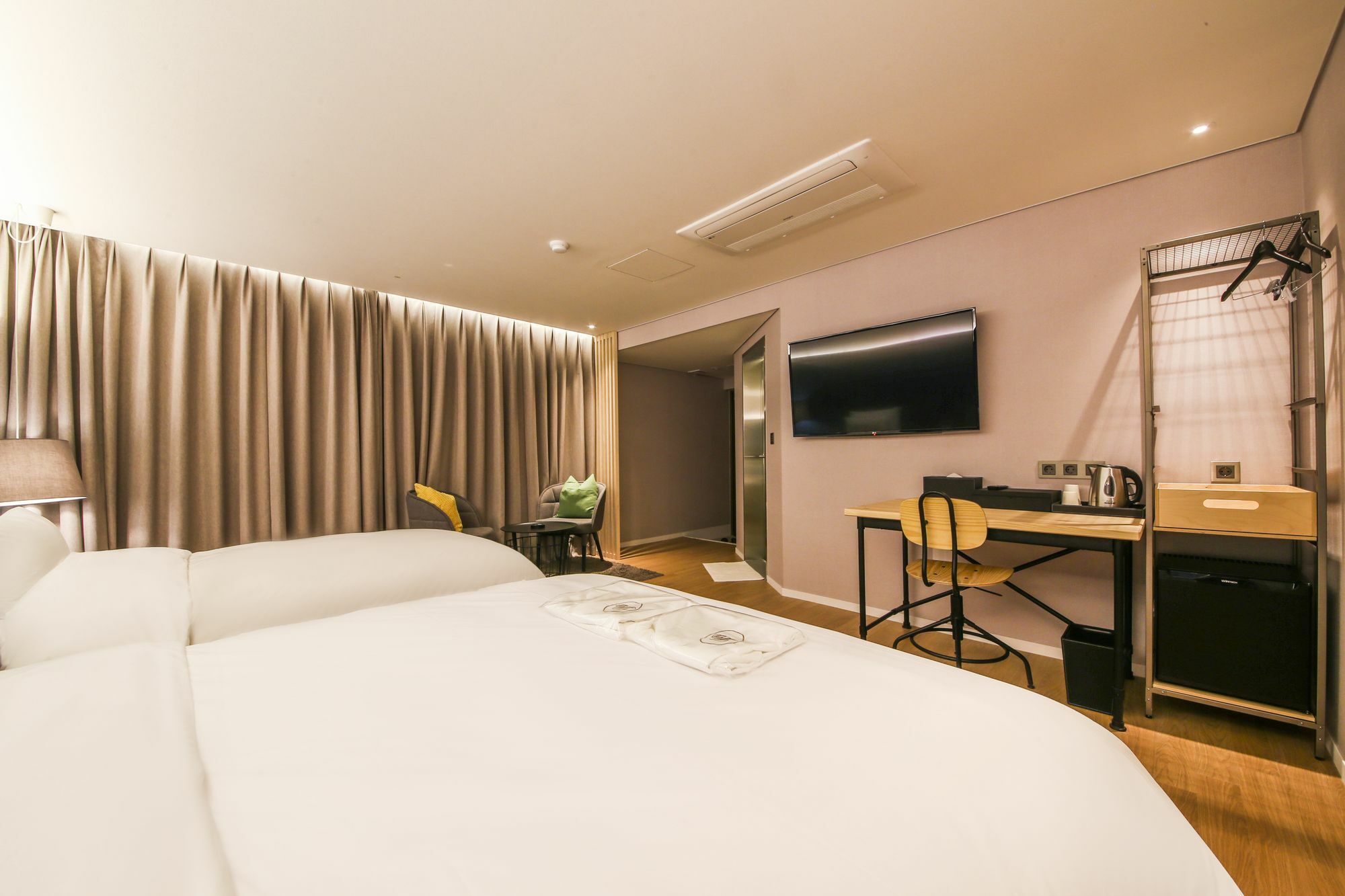 Hotel Londoner Hwamyeong Busan Dış mekan fotoğraf